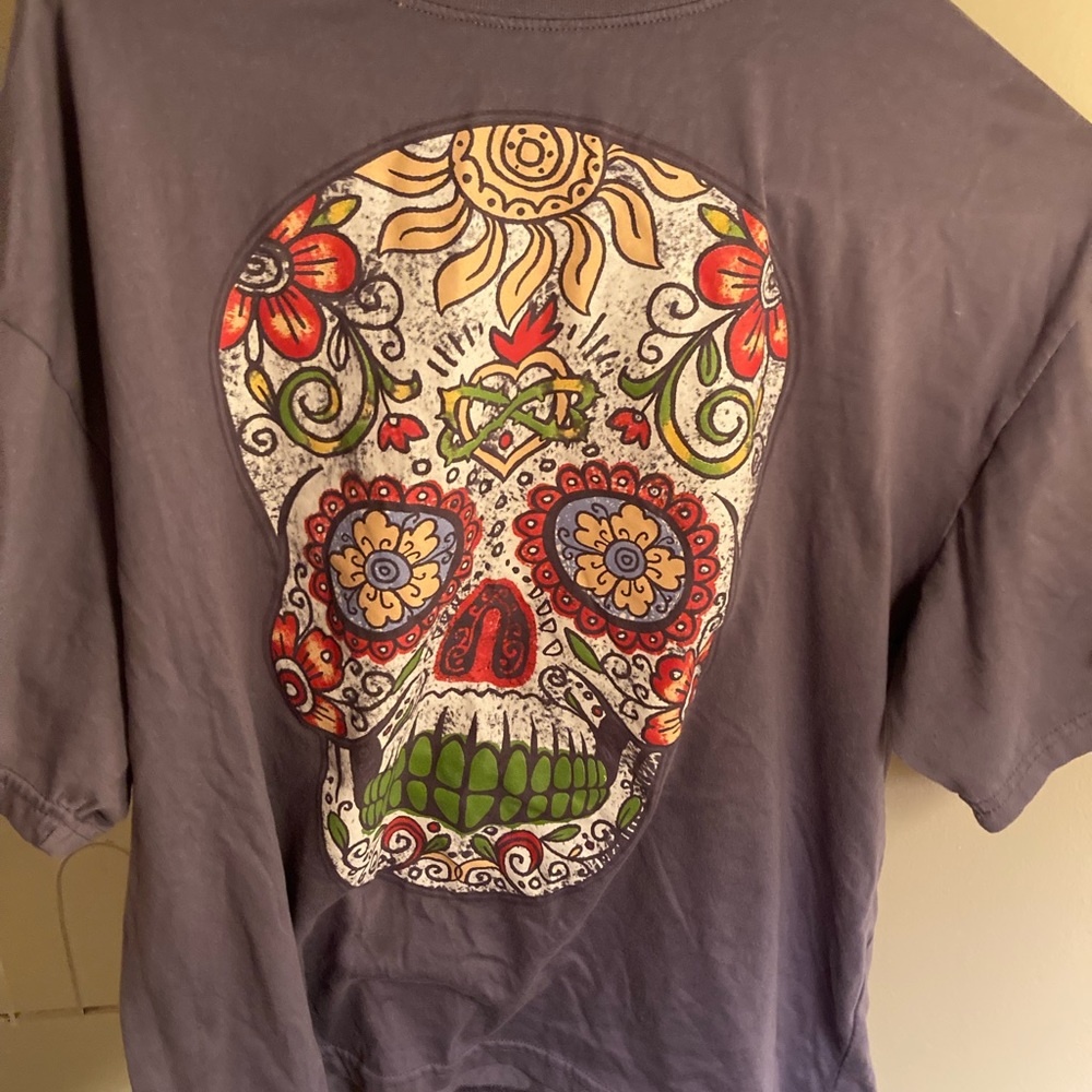 Ladies nice size medium tshirt